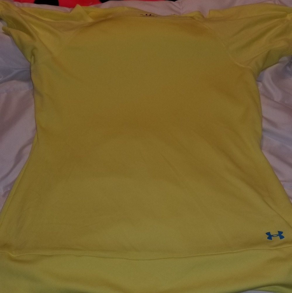 Under Armour tee